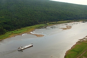  Уровень воды на реке Лена упал